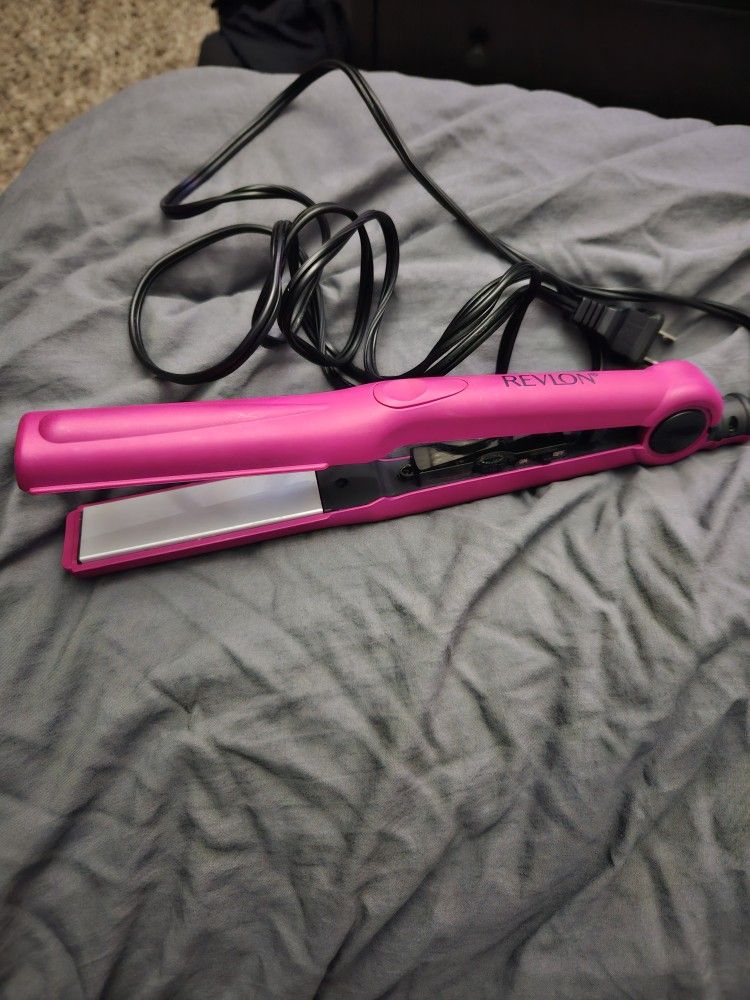 Revlon Hair Straightener