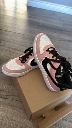 Woman’s shoes