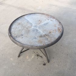 Round Garden Table