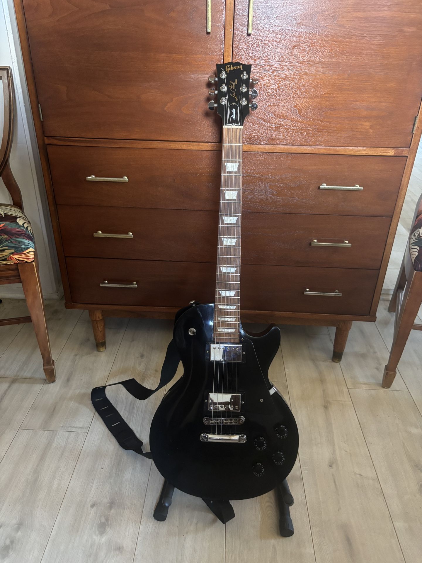 Gibson Les Paul studio - 2017 black electric guitar