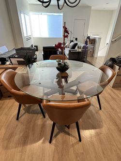 Modern Round Glass Dining Table - 60”