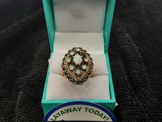 Women's Ring - Yellow Gold 14k (.585) 8.1 grams Size 8.5
