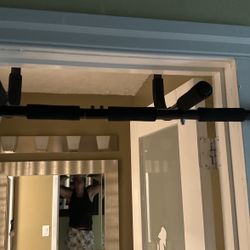 DoorFrame Pull Up Bar