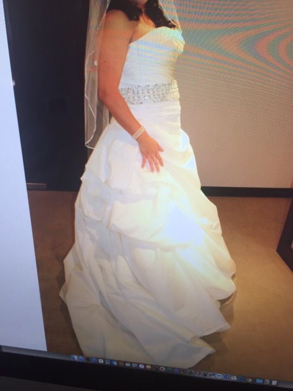 New Wedding Dress by Enzoani "Dalian" Blue Collection
