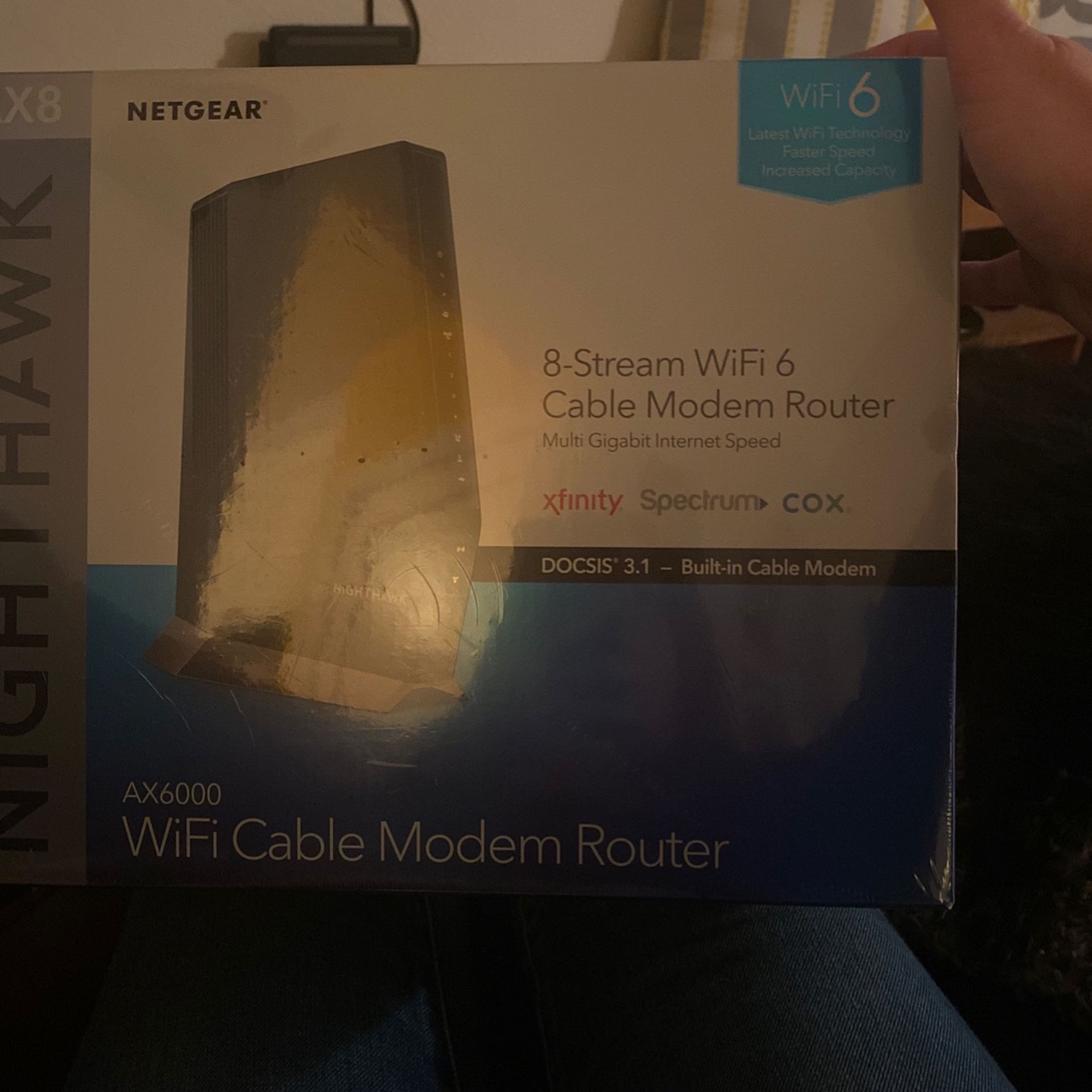 8 Stream WiFi 6 Cable Modem Router