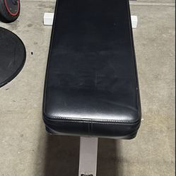 Flat Weight Bench White And Black Color
