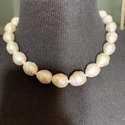 JOIA MAjorca giant baroque Pearl NECLACE 