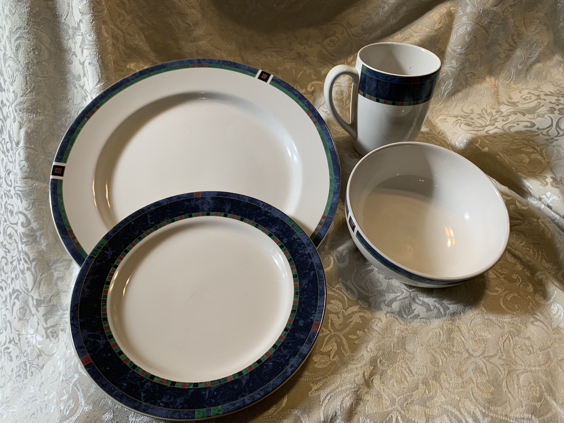 Pfaltzgraff Atalya 4 Piece Place Setting For 4 (27 Pieces)