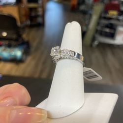 Natural Diamond Engagement Ring 