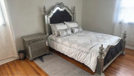 Glam Silver Poster Bed Frame with Nightstand