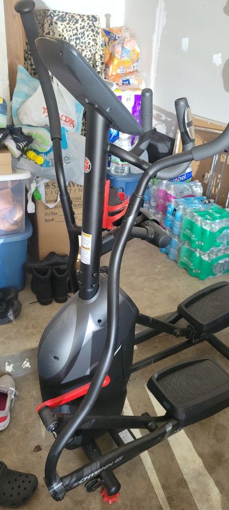 Schwinn 411 Elliptical