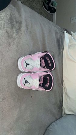 Jordan 4 “orchid”