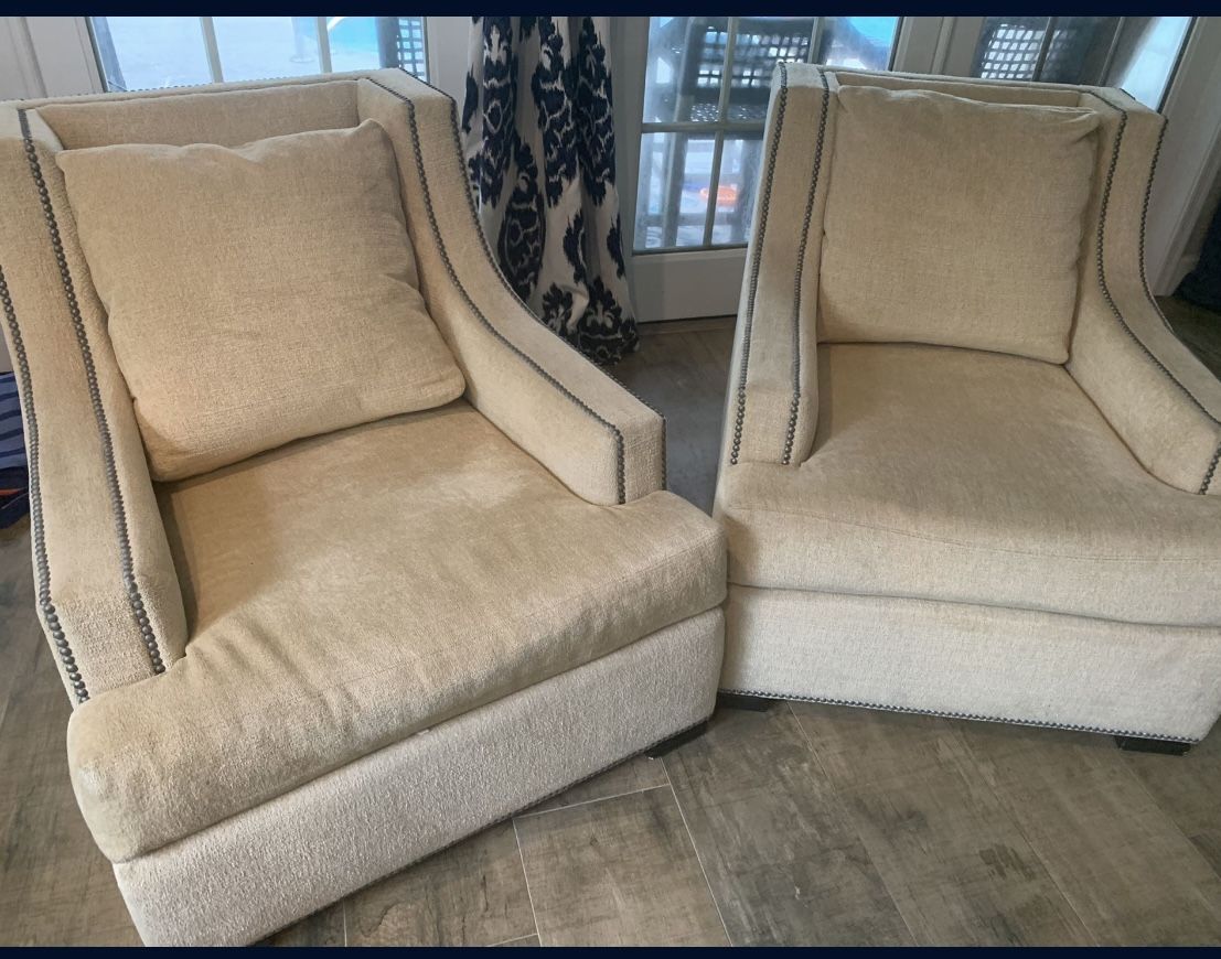 Sofa With 2 Chairs 
