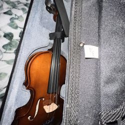 3/4 Junior Size Violin Barely Used No Damage 