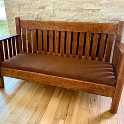 Gorgeous Bench By Arts & Crafts