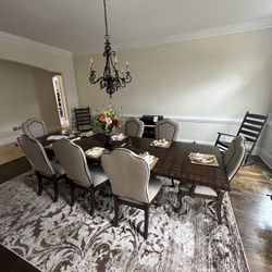 Veneto Dining Room Set!