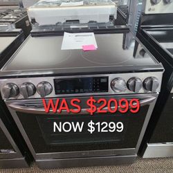 6.3 Cu. Ft. Slide In Electric Range With Self Cleaning, Instaview And Air Fry In Print Proof