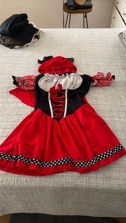 Red ridding hood costume