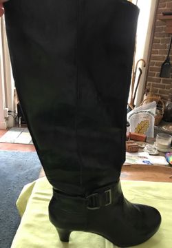 Aerosoles Black Boots Size 10M