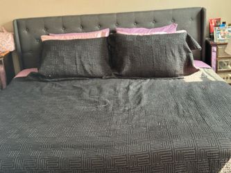 Bed king size