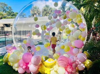 Rent Bubble balloons 🎈 house