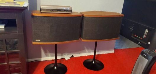 BOSE 901 SERIES V LOUDSPEAKERS WITH EQUALIZER AND TULIP STANDS $1000 FINAL PRICE READ DESCRIPTION AND SEE ALL PICTURES
