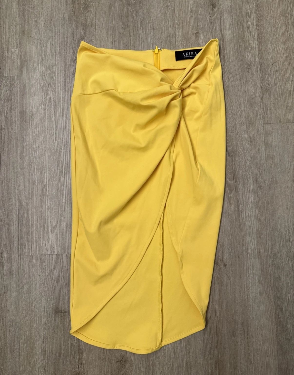 AKIRA Yellow Twist Front Midi Skirt – Size Small