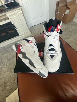 Jordan 8 2025 bugs bunny brand new