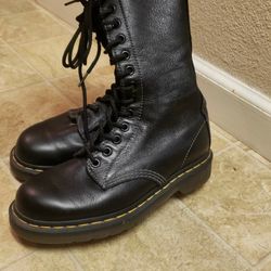 Dr Martens Boots 
