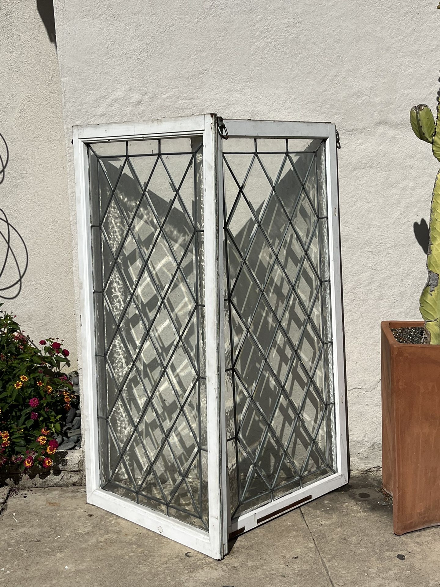 Large Decorative Diamond Leaded Glass Windows for Sale in Long Beach