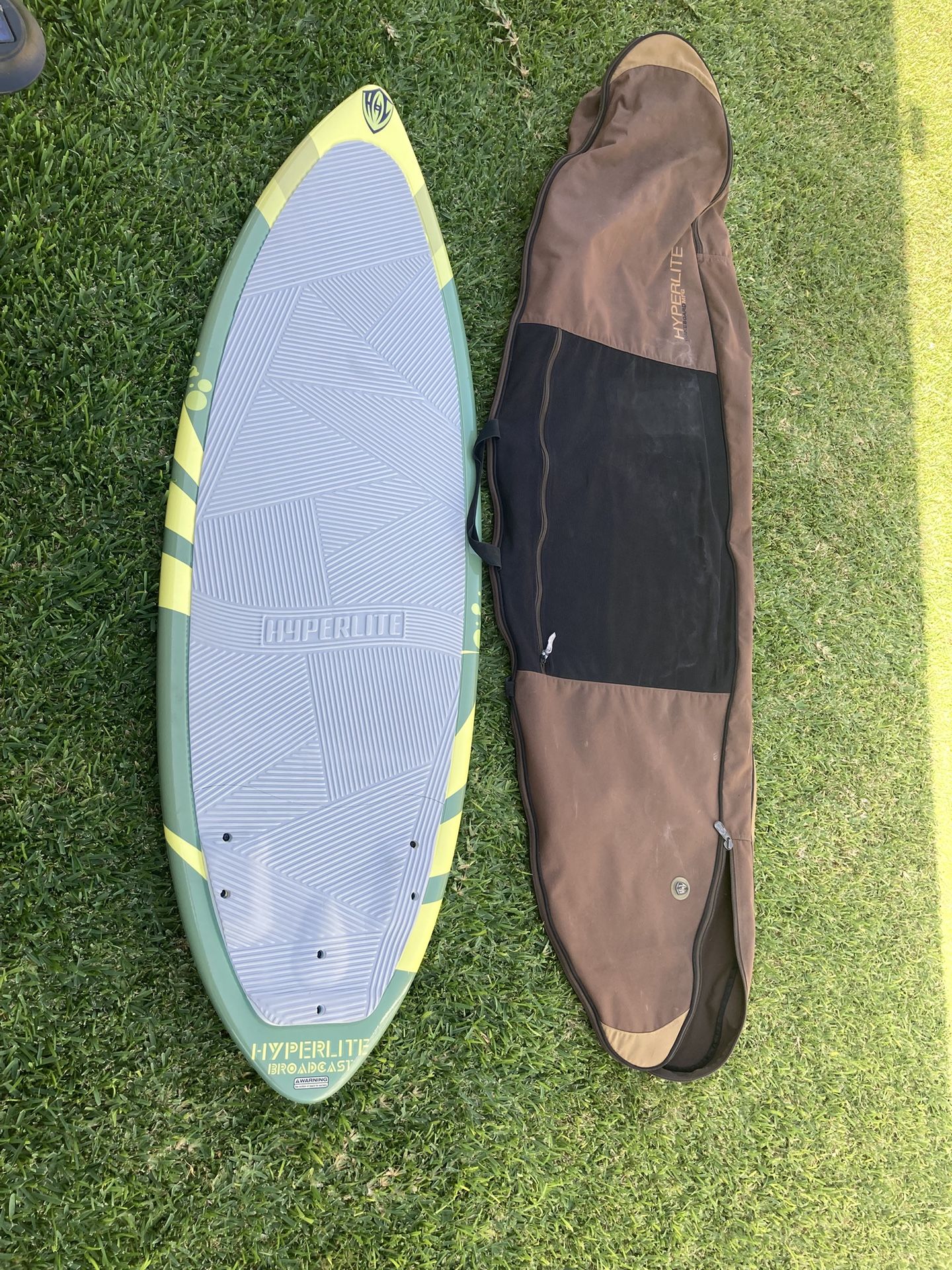 Hyperlite Broadcast Wakeboard With Carrying Case.