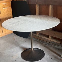 Restoration Hardware 42’’ Round Marble Dining Table 