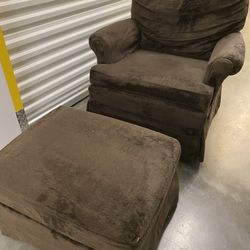 Comfy Rocking Chair With Ottoman