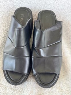 Black Leather Slide Sandals size 9