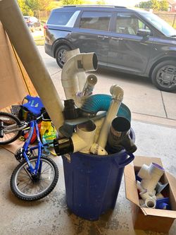 PVC Pipe Fittings and Flex Hose Lot