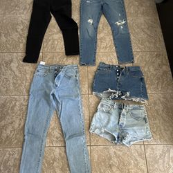 Women Levi Jeans 