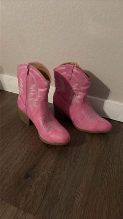 Pink boots 7.5