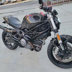 2014 Ducati Monster 