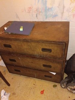 Dresser