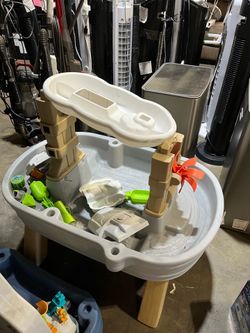 Step 2 Kids water table