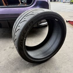 Falken RT660+ 305/30/19