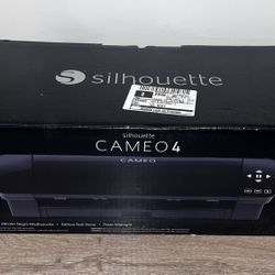 Silhouette Cameo 4 With Accessories 
