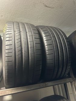 PAIR OF TIRE 275 35 20 PIRELLI 85% LIFE