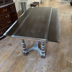 Natural Wood Antique Dining Room Table Retractable For more Seats