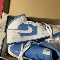 Varsity blue Patent Leather Jordan 1’s 