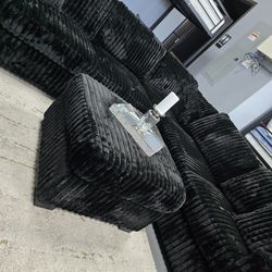 ✨️ Sectionals, 2pc Sofas ✨️ Furniture Queen Bedrooms, Dining Avail