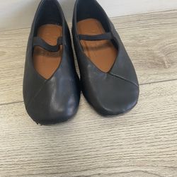 Zara Flats 