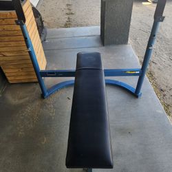 Weight Bench 
