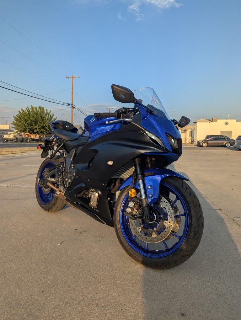 2024 Yamaha R7