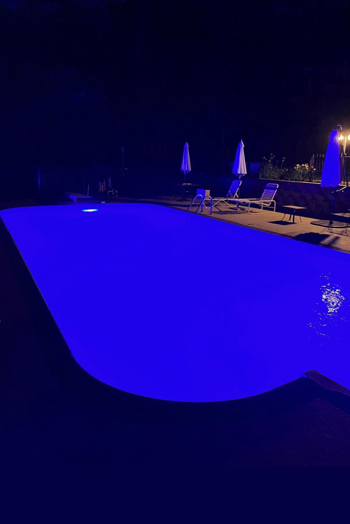 Led pool lights 